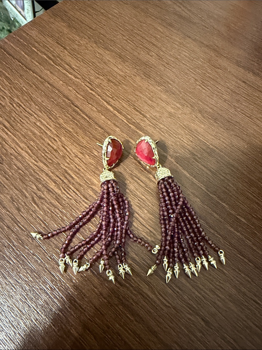 Kendra Scott maroon blossom earrings
